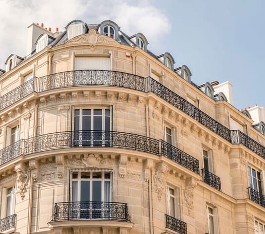 Rénover un appartement en copropriété : prudence et communication
